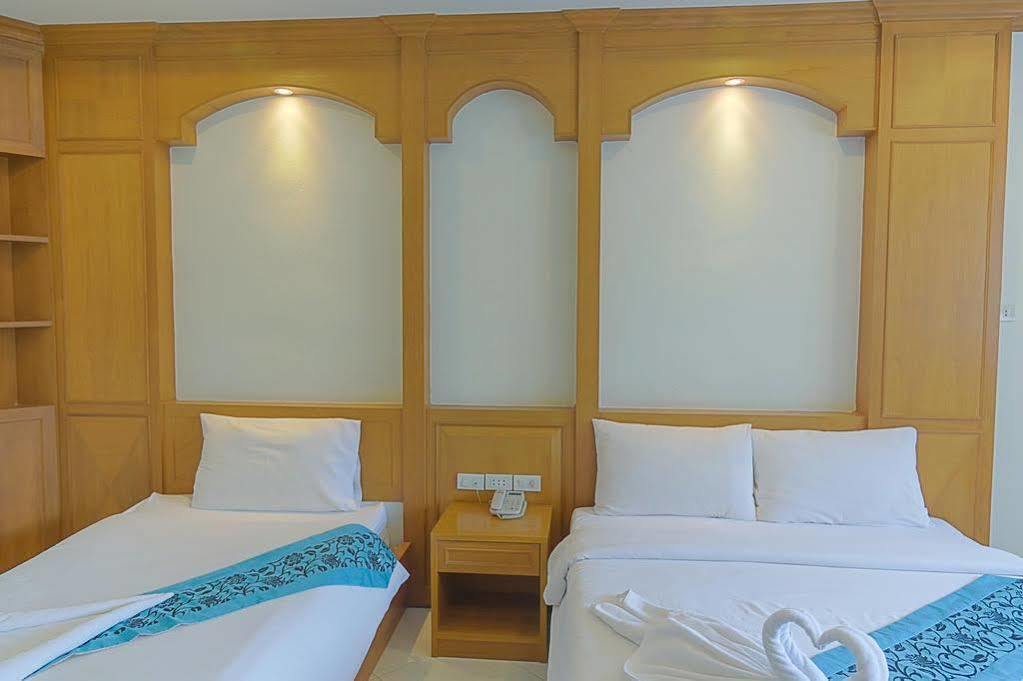Magnific Patong Hotel Exterior foto
